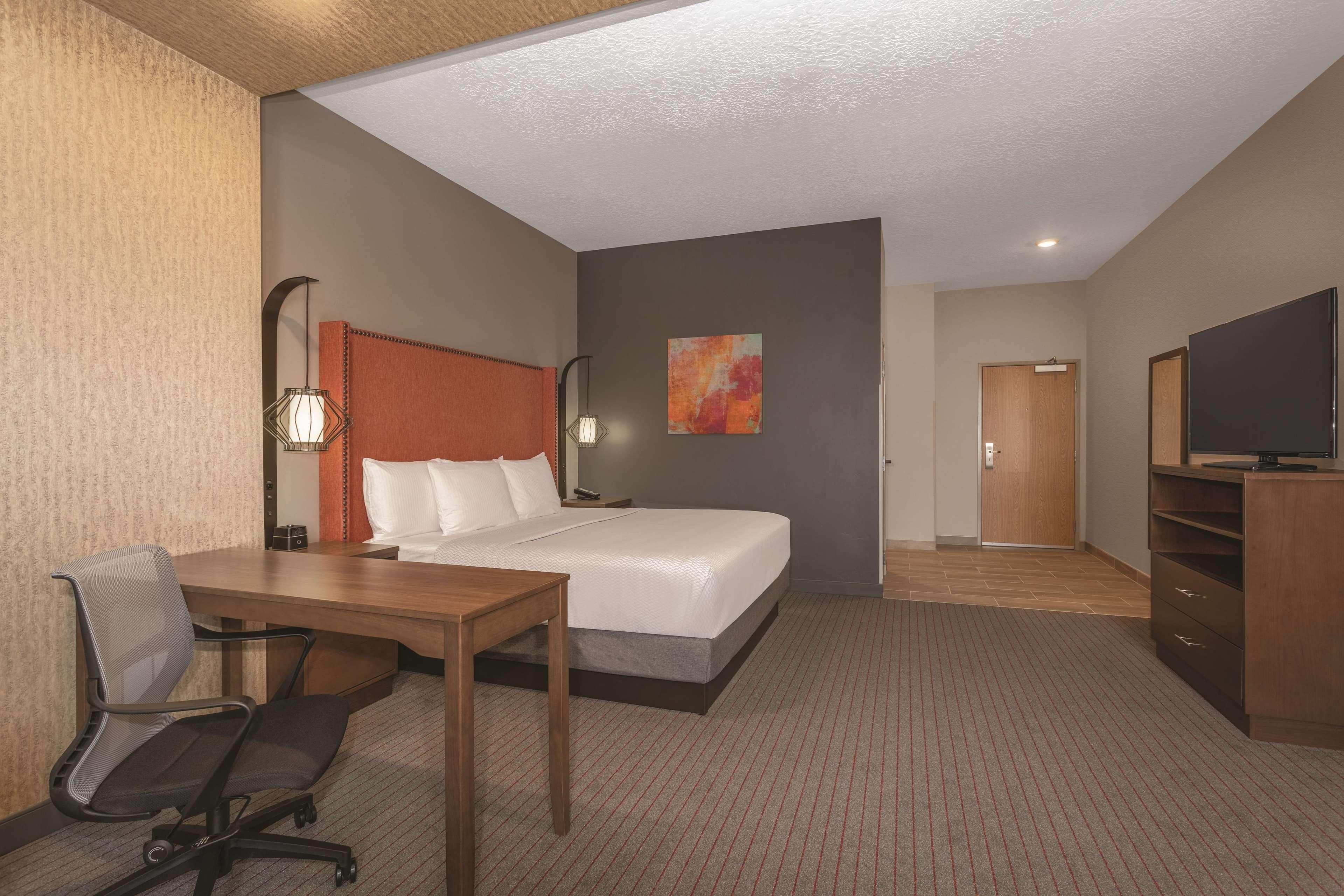 La Quinta By Wyndham South Jordan Hotel Exterior photo